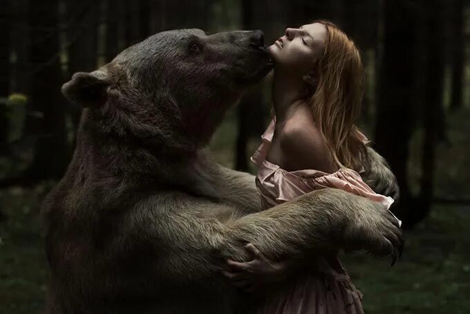 Медведь женщина фото Weekend Inspiration LXVI Bear, Fantasy photography, Animals