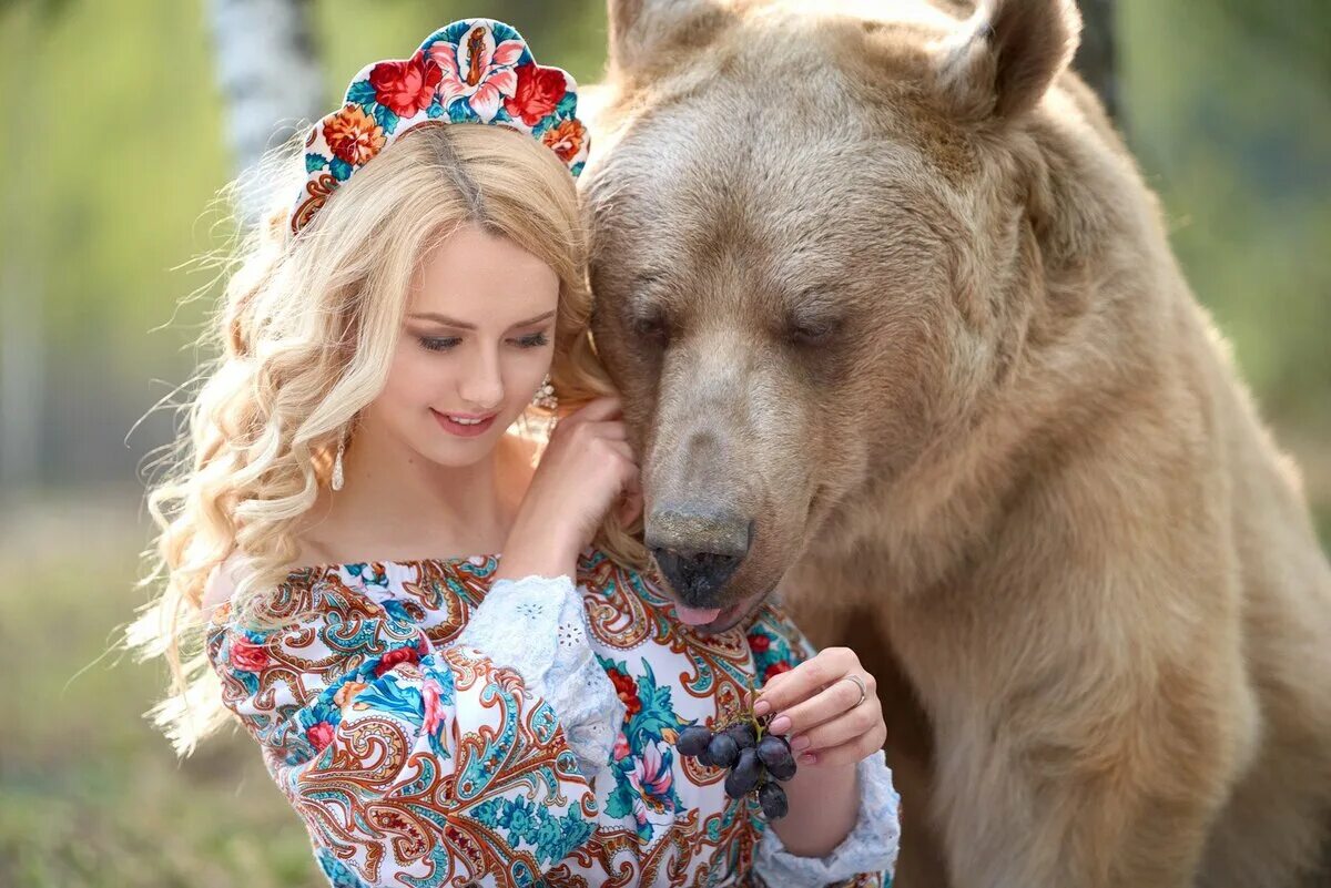 Медведь женщина фото Экстремальные фотосессии с животными КАА Дзен