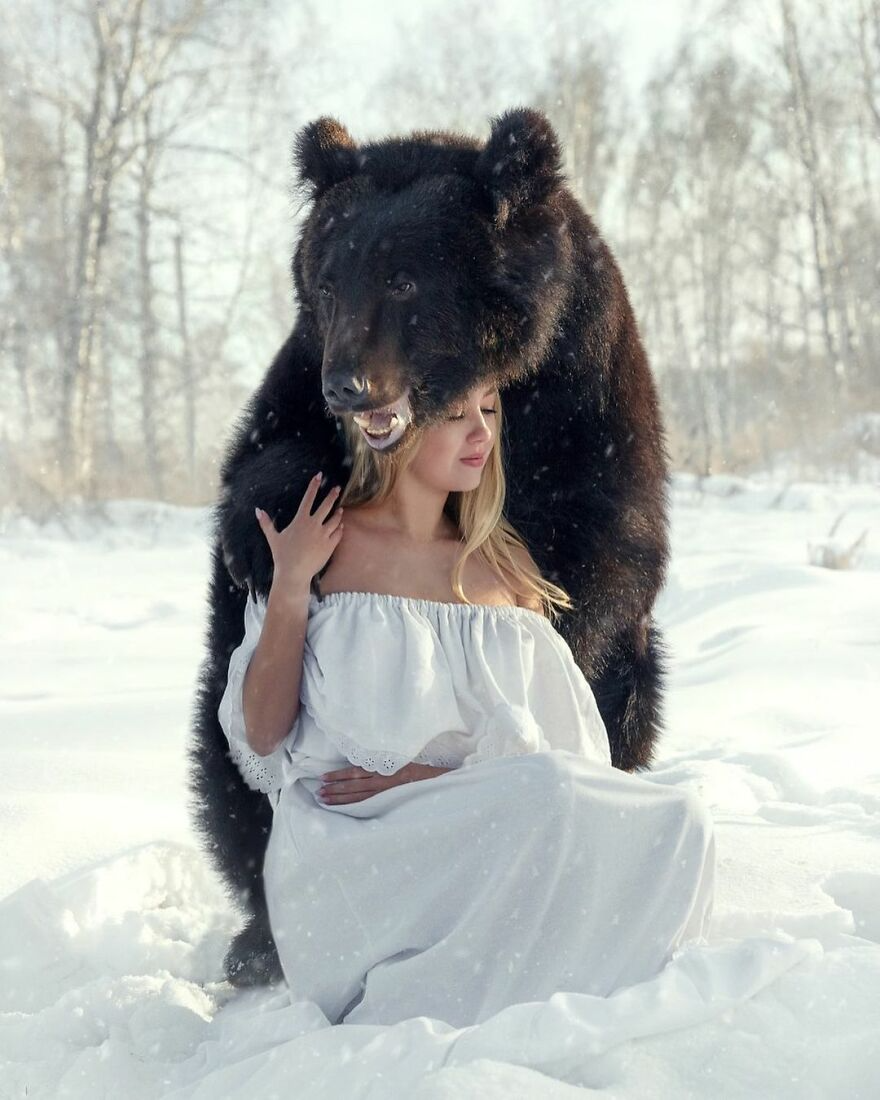 Медведь женщина фото Pin on God creates animal intelligence