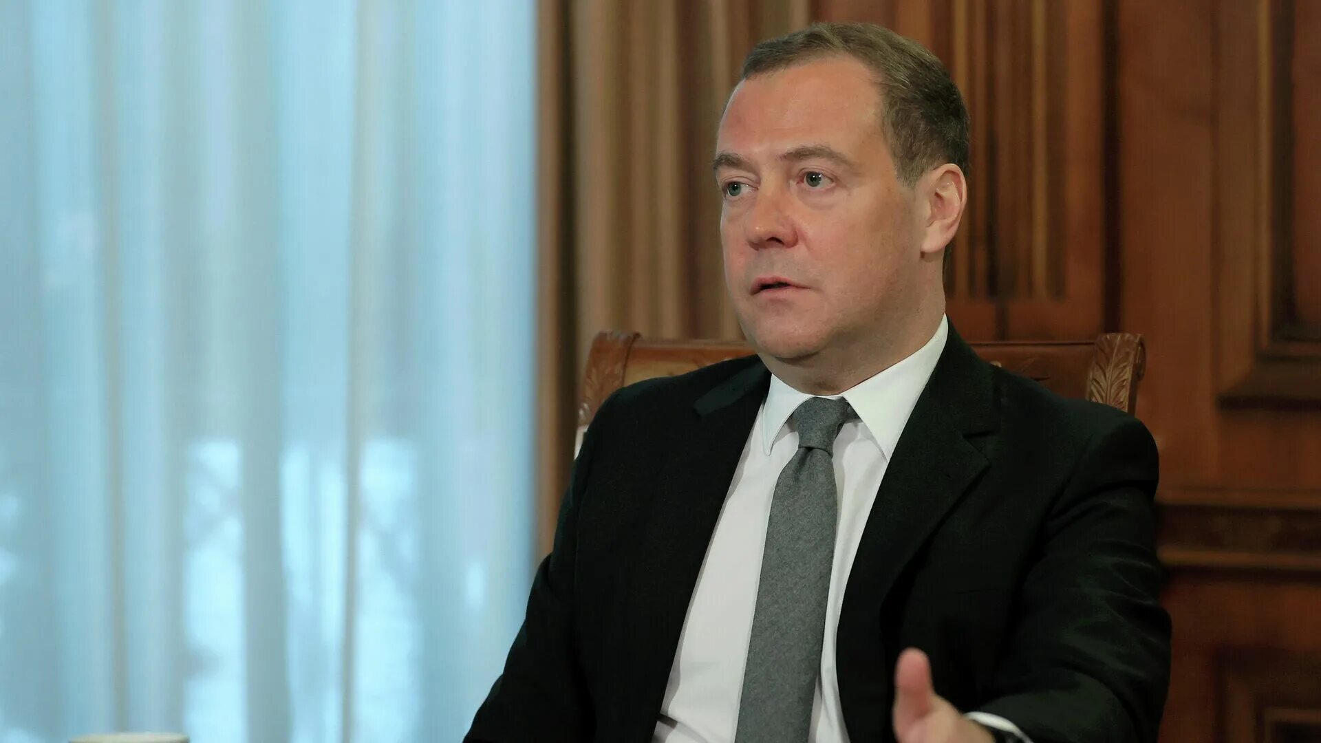 Медведев дмитрий анатольевич фото сейчас Медведев прокомментировал беспорядки в США - РИА Новости, 01.02.2021