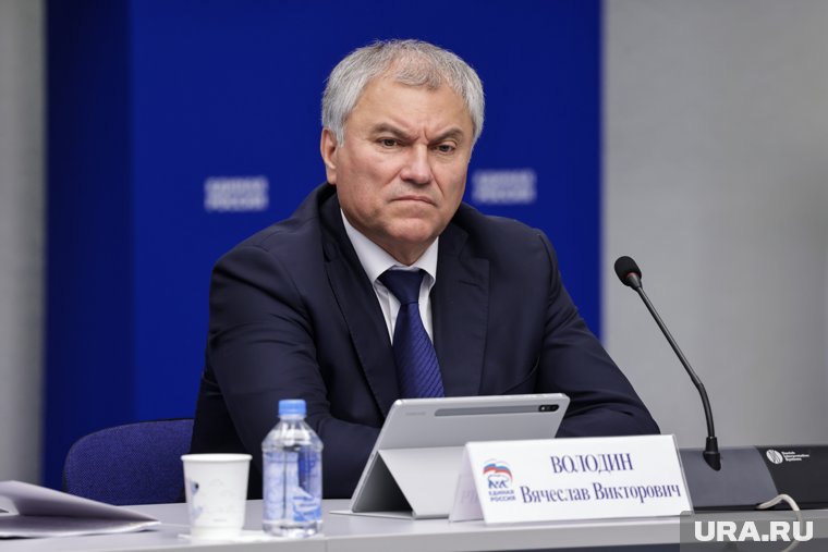 Медведев романов фото Зачем Медведев сменил секретаря "Единой России" в Саратовской области