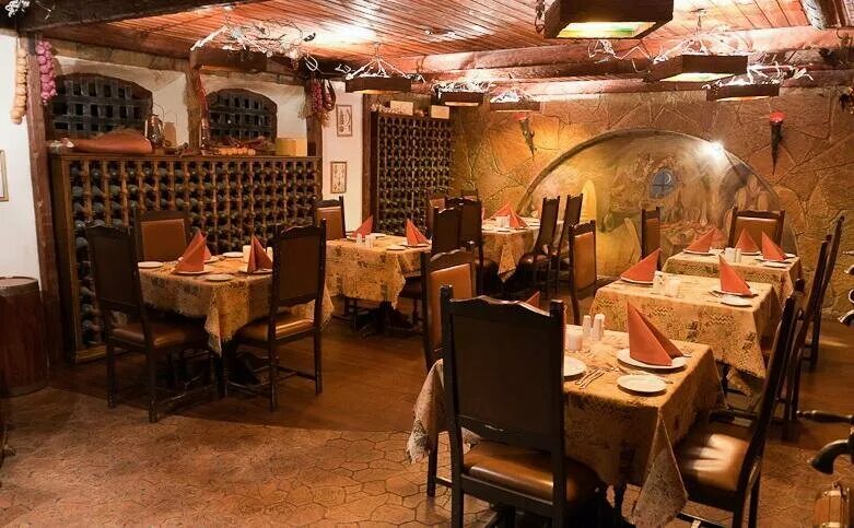 Медвежья падь ул культуры 30а екатеринбург фото Medvezhya pad, restaurant, Екатеринбург, улица Культуры, 30А - Yandex Maps