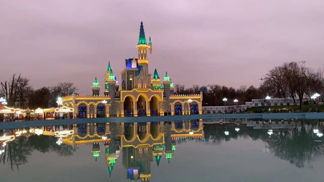 Мэджик сити ташкент фото Tashkent Magic city Park Walking after the rain on Sunday 13 March, 2022 - YouTu