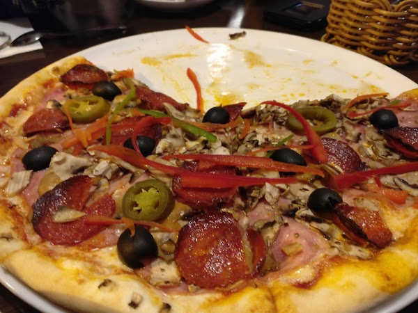 Мега чили пицца евпаторийское ш 8 фото CHILI-PIZZA, + 7 812 244-32-90, пр. Добролюбова, 8, БЦ "Аполло", Pietari, Venäjä