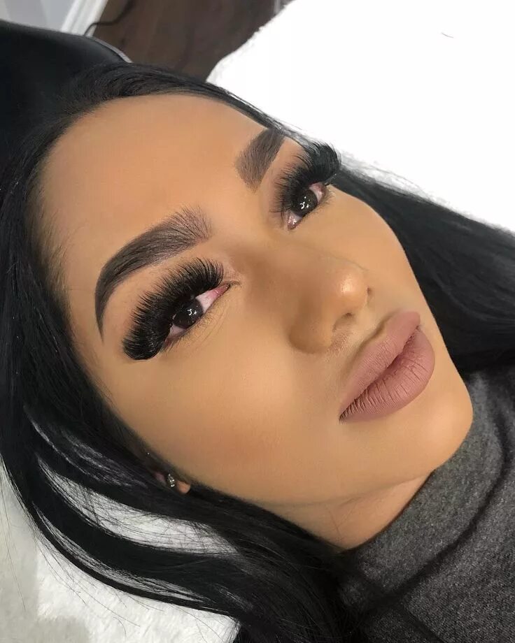 Мега ресницы фото My favourite type of lashes Mega volume refill - client has been refilling her l