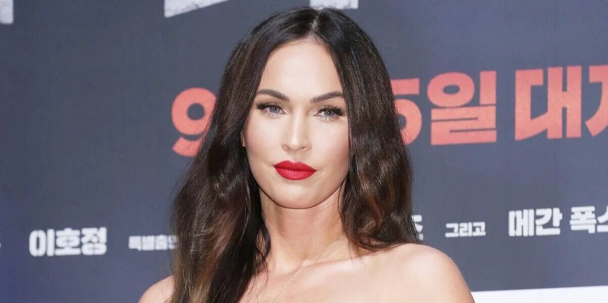 Меган фокс как выглядит сейчас 2024 Megan Fox Defends Michael Bay From Cancel Culture - IMDb