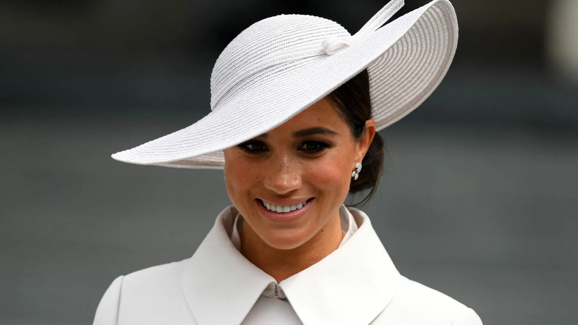 Меган маркл сегодня фото Why Meghan Markle has never attended the Easter Sunday service with the royals H