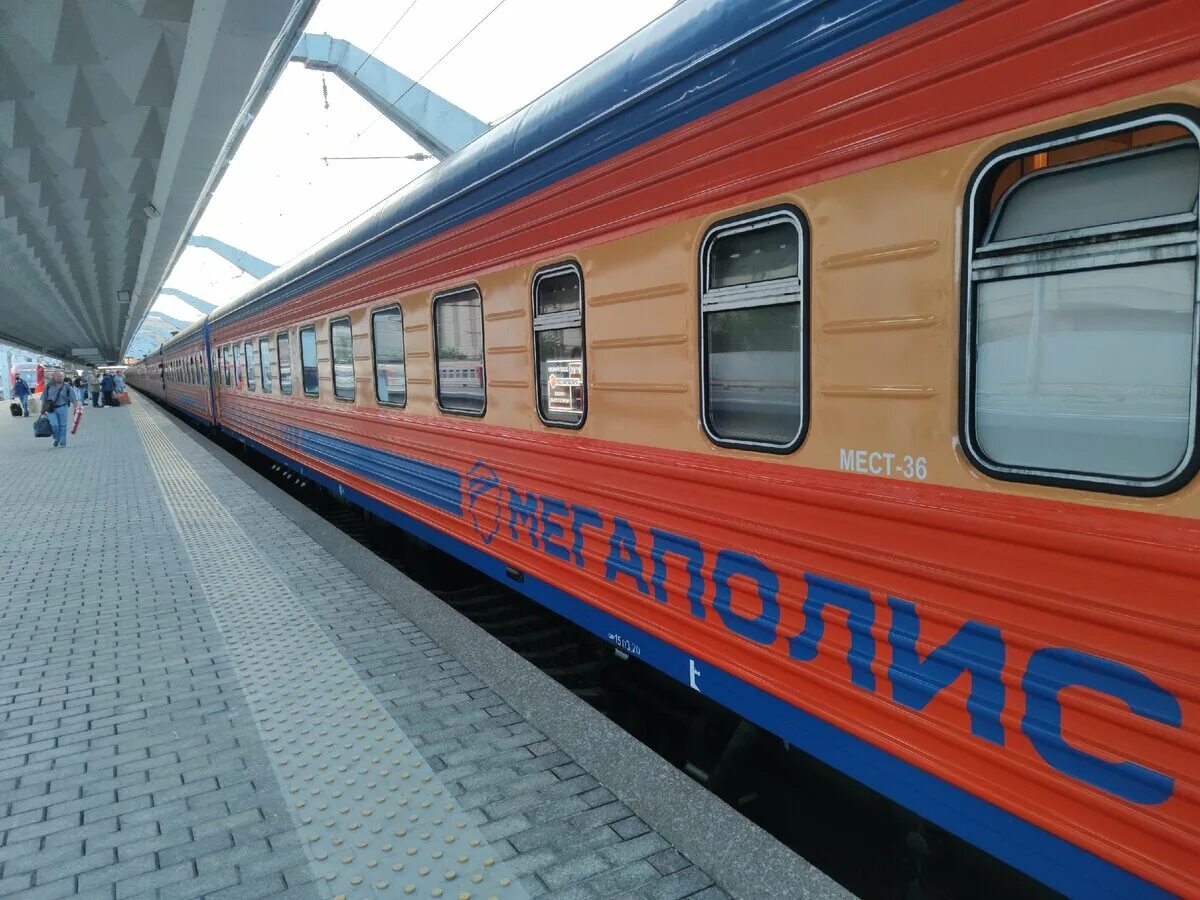 Мегаполис поезд санкт петербург фото Прокатился на фирменном поезде "Мегаполис" из Санкт-Петербурга в Москву. Рассказ