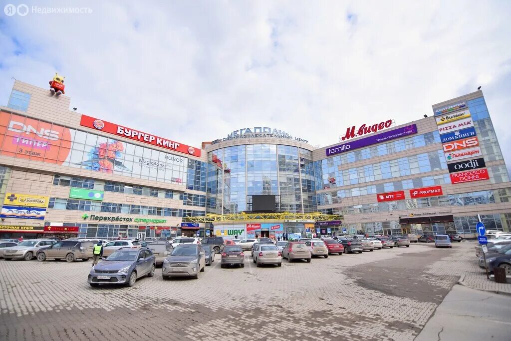Мегаполис ул 8 марта 149 фото Купить торговое помещение по адресу Екатеринбург, улица 8 Марта, 149 - id 611574