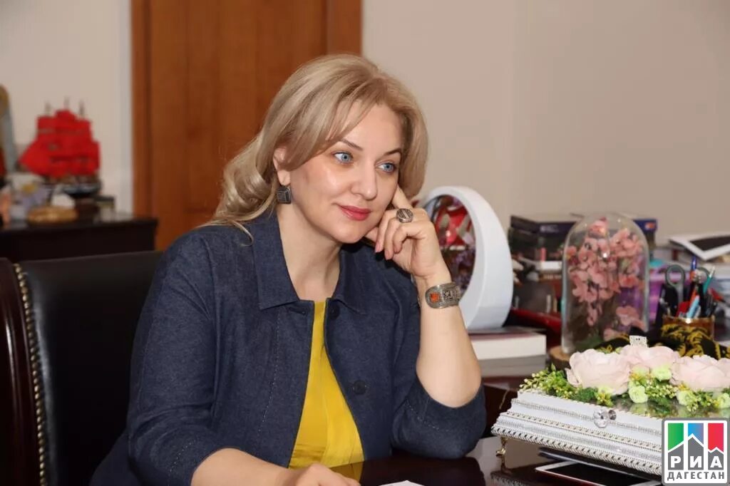 Министр культуры дагестана фото Глава Минкультуры Дагестана провела очередной прием граждан по личным вопросам И