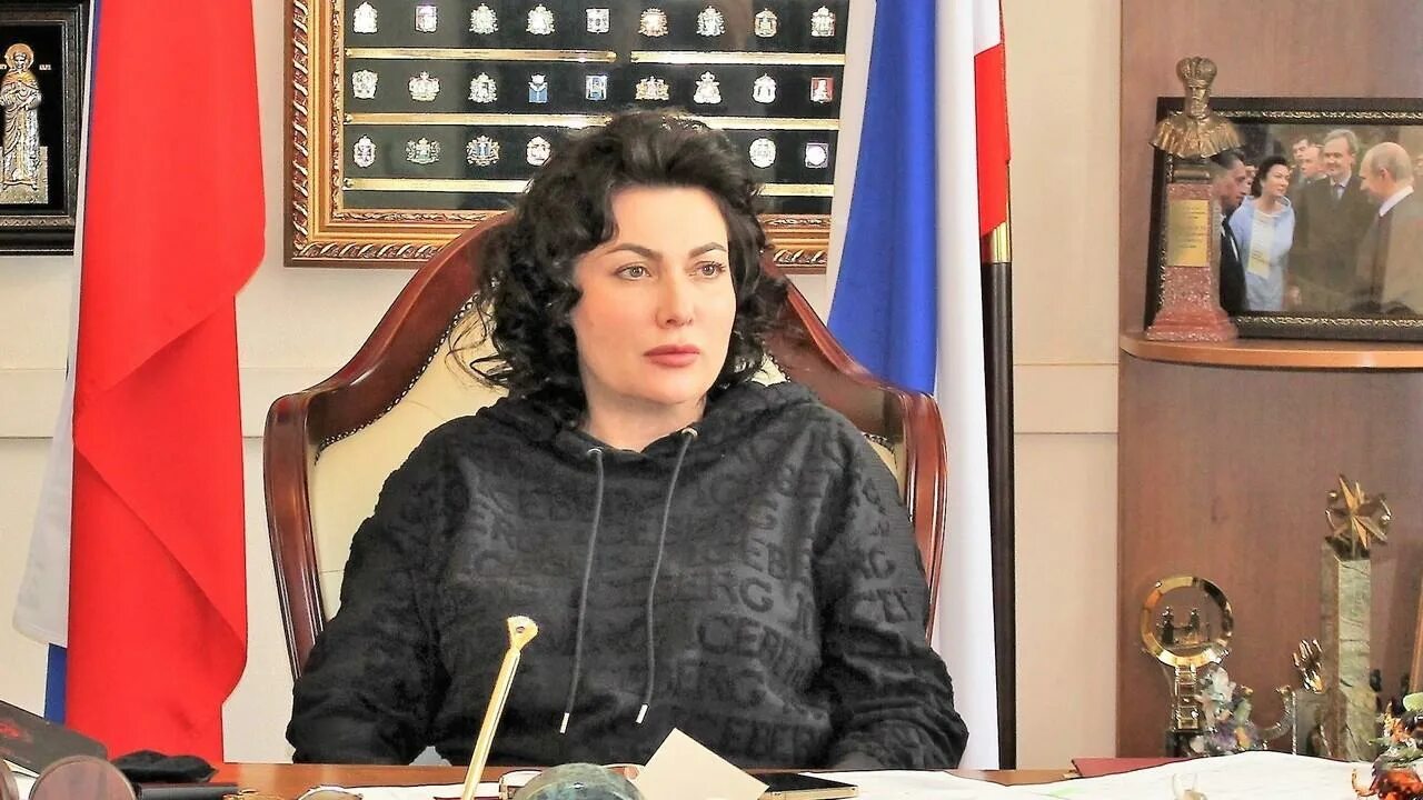 Министр культуры крыма фото Арина Новосельская приняла участие в заседании Совета министров Крыма - Государс