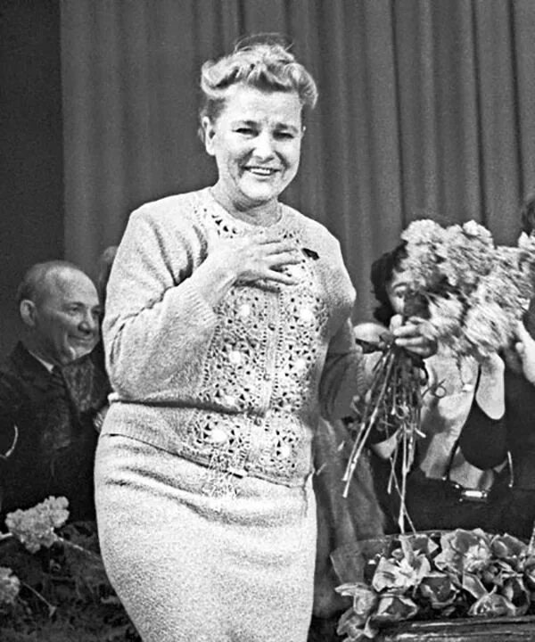 Министр культуры ссср екатерина фурцева автобиография фото Пин от пользователя Комкор Черненко на доске Екатерина Фурцева Культура, Популяр