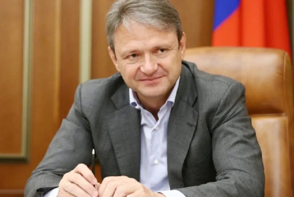 Министр сельского хозяйства рф сейчас биография фото На Ставрополье приехал министр сельского хозяйства России Александр Ткачев - KP.