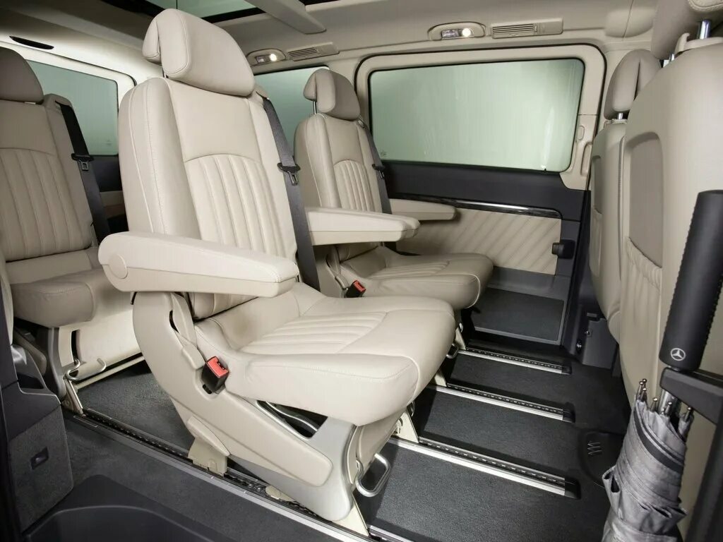 Минивэн фото салона Купить б/у Mercedes-Benz Viano дизель автомат в Москве: серебристый Мерседес-Бен