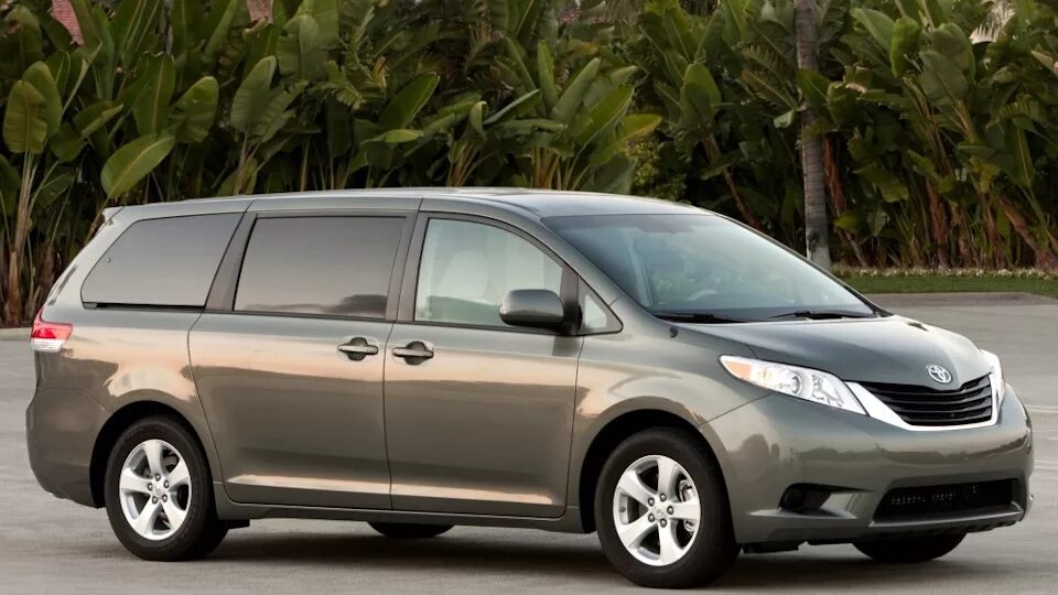 Минивэн марки автомобилей фото Toyota Sienna (3G). Красноармейский. Отзывы владельцев с фото - DRIVE2.RU
