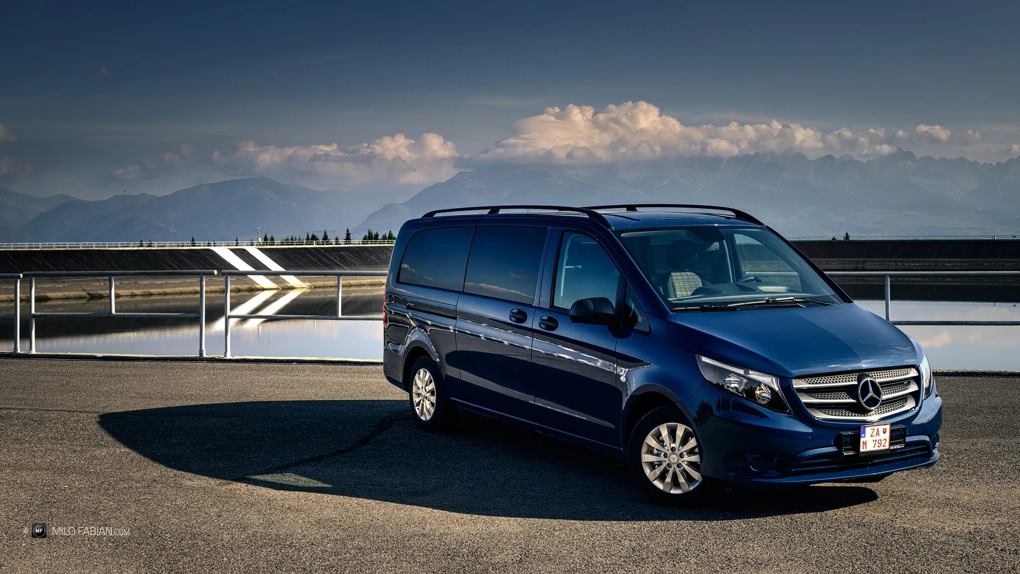 Минивэн вито мерседес фото Mercedes-Benz Vito Tourer Extralang :: Behance