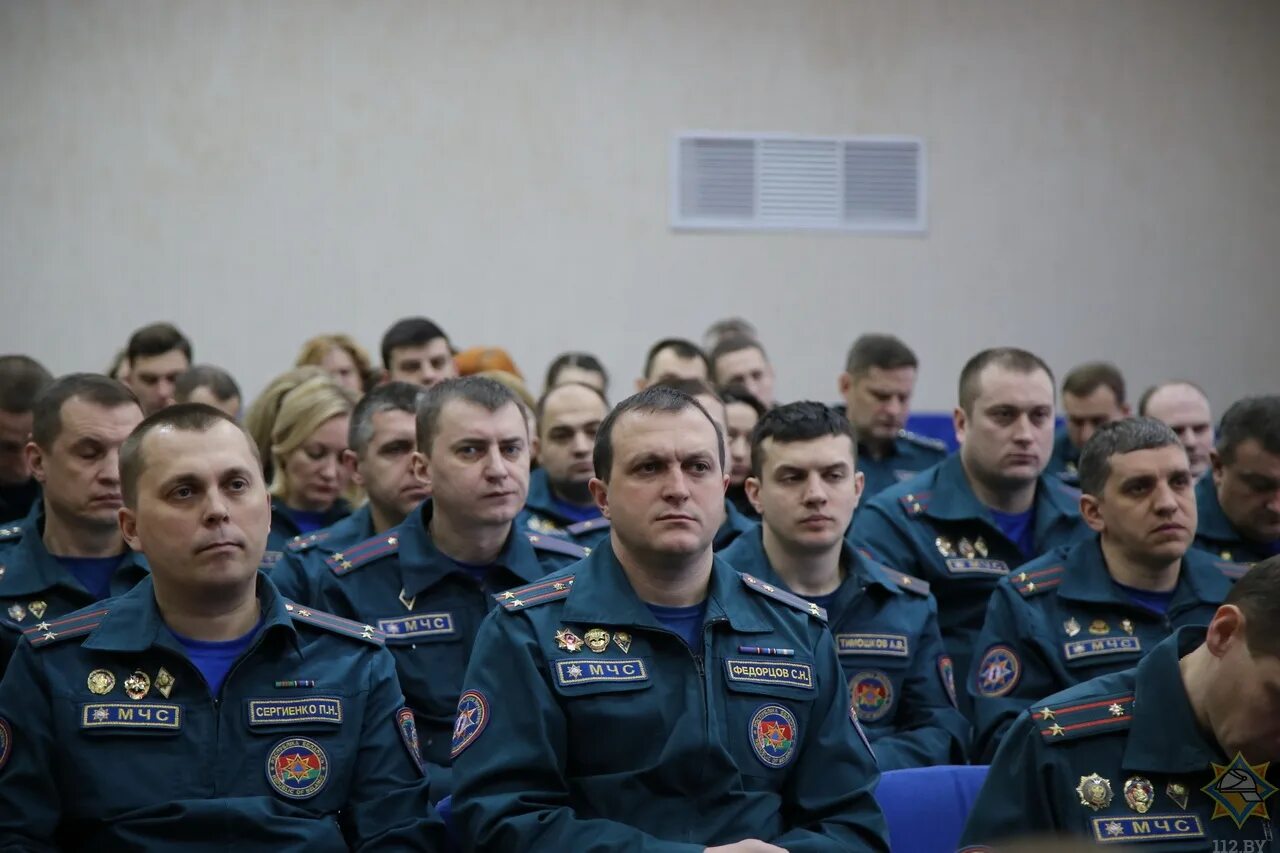 Минск мчс фото Владимир Ващенко встретился с личным составом Минского городского управления МЧС