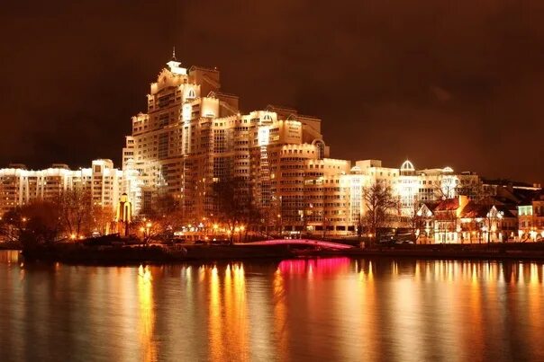Минск ночью фото IPHONE 11 VSCO Минск 2023 Мобильная фотография ВКонтакте
