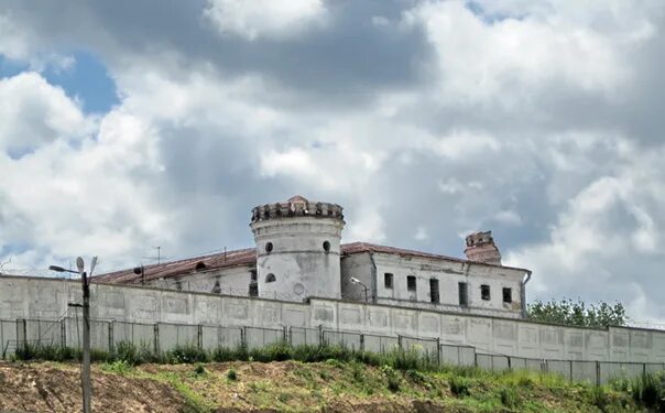 Минск пищаловский замок фото Острог "Пищаловский замок" в Минске, был построен в 1825 году. Но городской рези