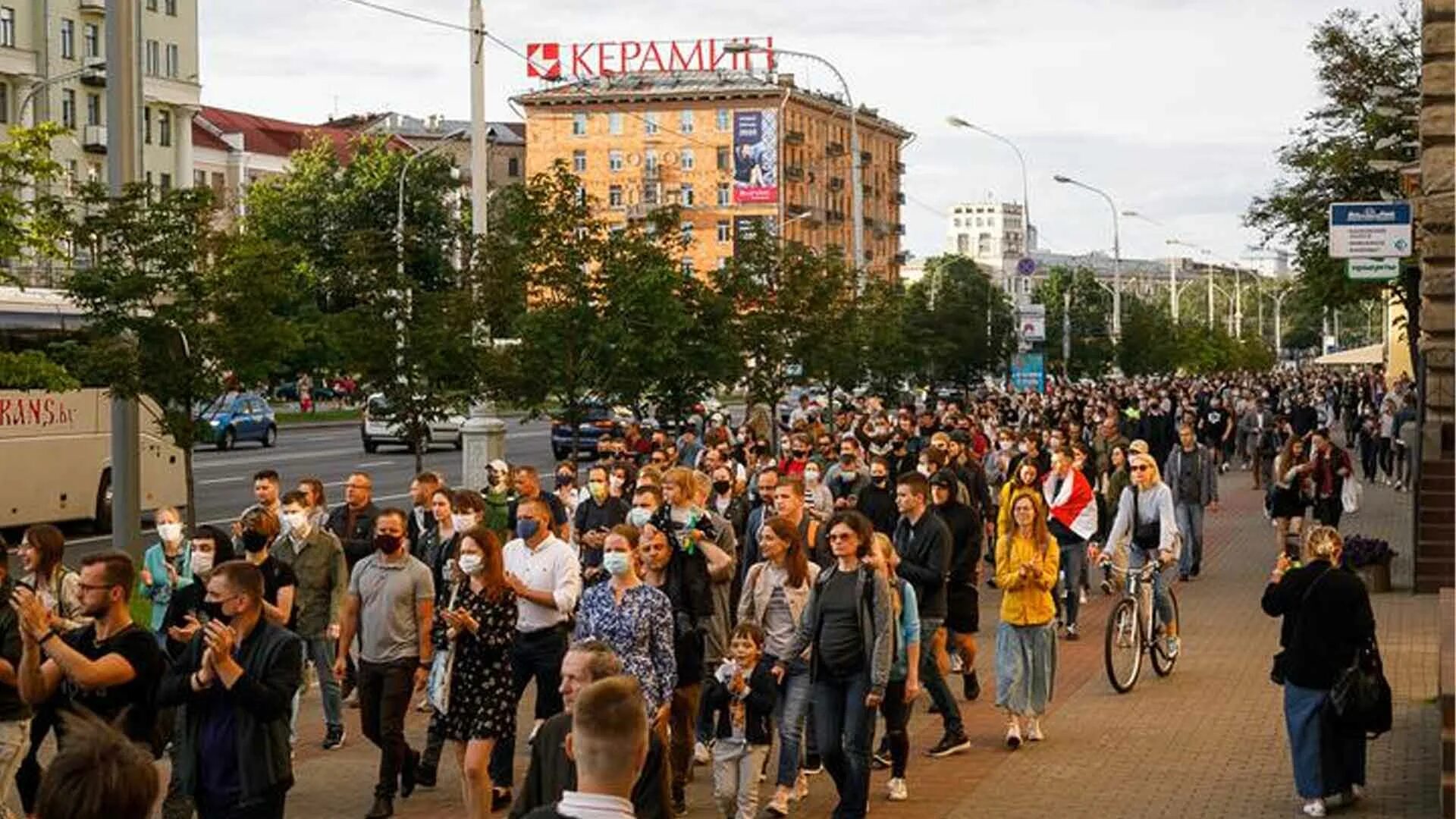 Минск сегодня 1 октября фото города люди На акциях протеста в Белоруссии были задержаны более 200 человек