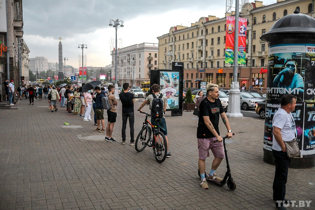 Минск сегодня 1 октября фото города люди Выборы в Беларуси: Лукашенко выбрал жесткий сценарий Илья Варламов Дзен