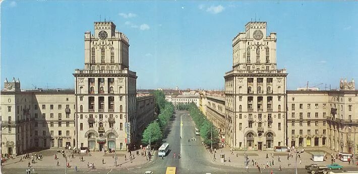 Минск ворота города фото Минск советской эпохи Places, Retro photo, Building