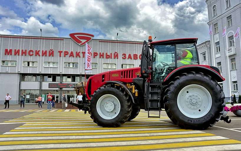 Минский тракторный завод фото Самый мощный Belarus. Успеет ли он к посевной? - Рейс.РФ