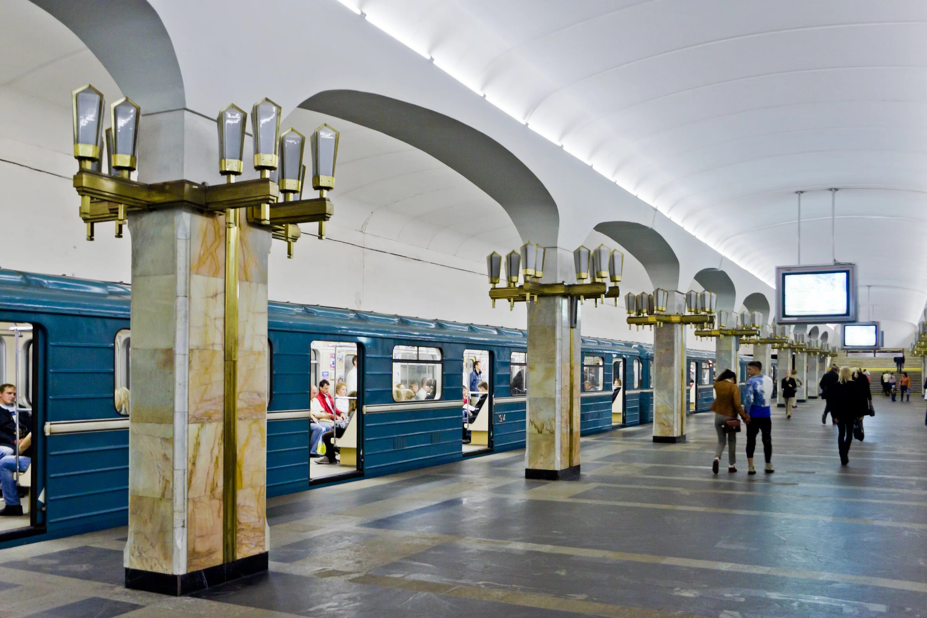 Минское метро фото Файл:Push 04.JPG - Википедия