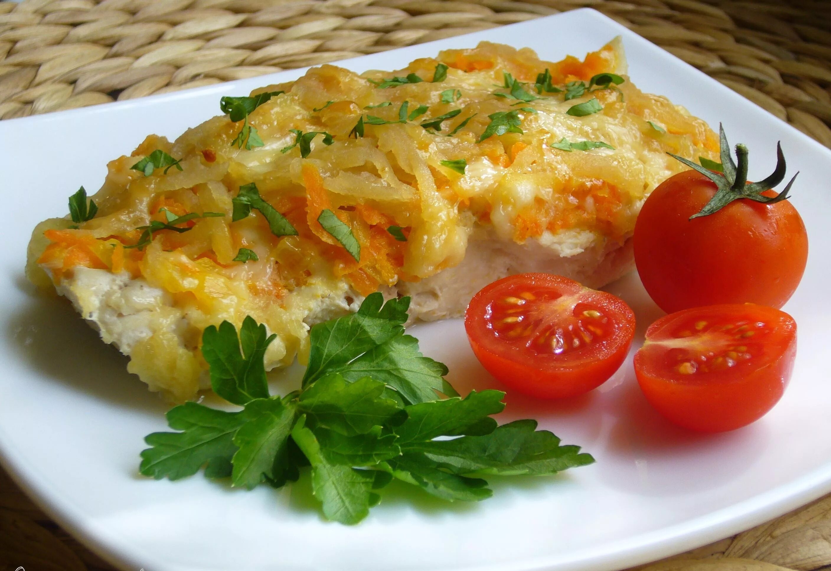 Минтай с картошкой рецепты с фото Минтай под овощами в духовке