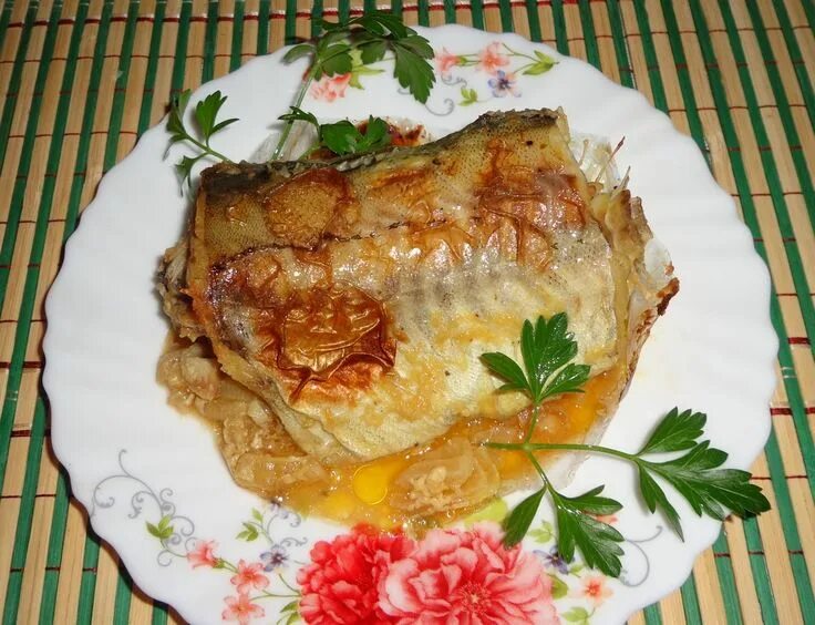 Минтай в духовке фото Минтай в сметане с ямайским перцем и кориандром Recipes, Food, Pork