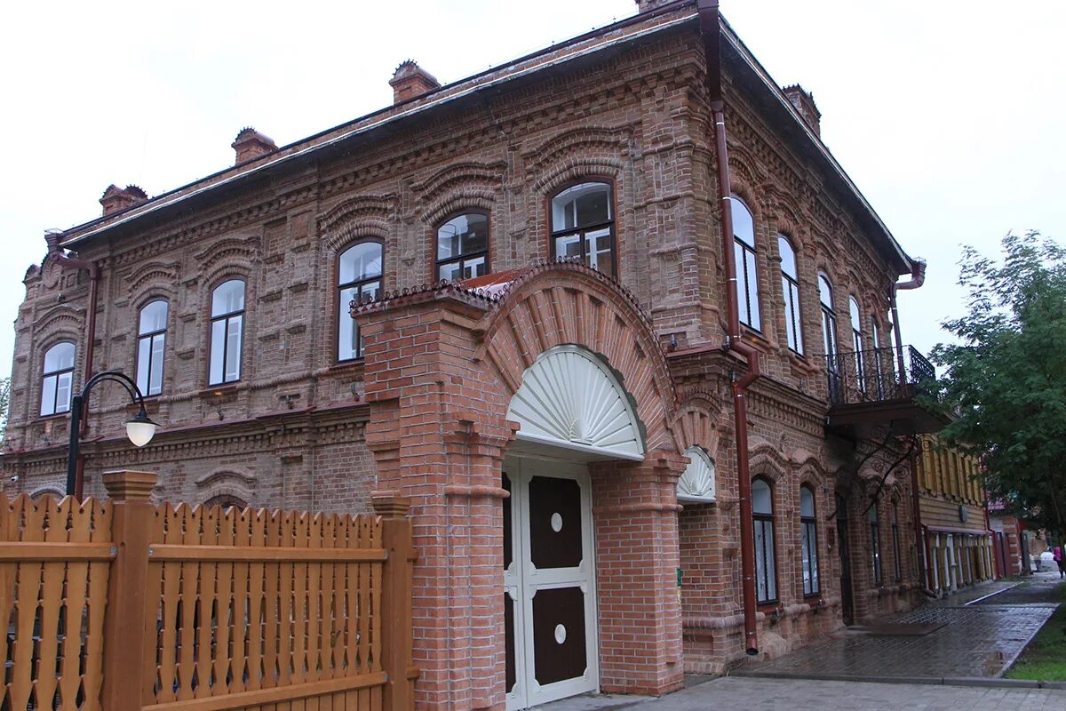 Минуса октябрьская ул 95а минусинск фото В Минусинске в старинном доме купца Ивана Борисова открылся Дворец бракосочетани