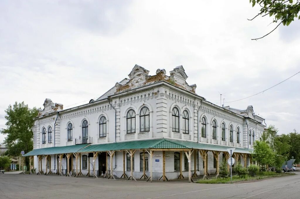Минусинский драматический театр фото © Фотография Уильяма Брумфилда. Здание театра Минусинского добровольного пожарно