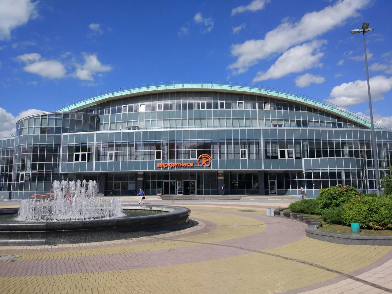 Мир фитнеса фото Photo: Mir fitnesa, sports center, Belarus, Minsk, praspiekt Pieramožcaŭ, 20к2 -