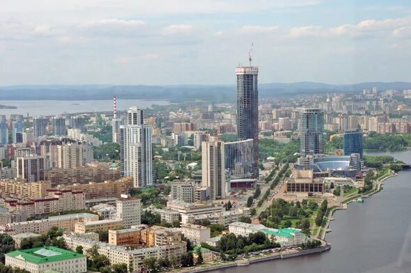 Мир фото екатеринбург уральская В Екатеринбурге пытаются избежать главной градостроительной ошибки Москвы :: Ком
