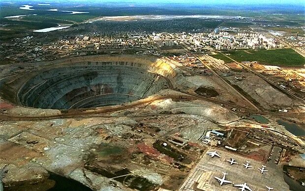 Мир фото мирный Russian diamond mining company Alrosa plans IPO as pit and market struggle A 18