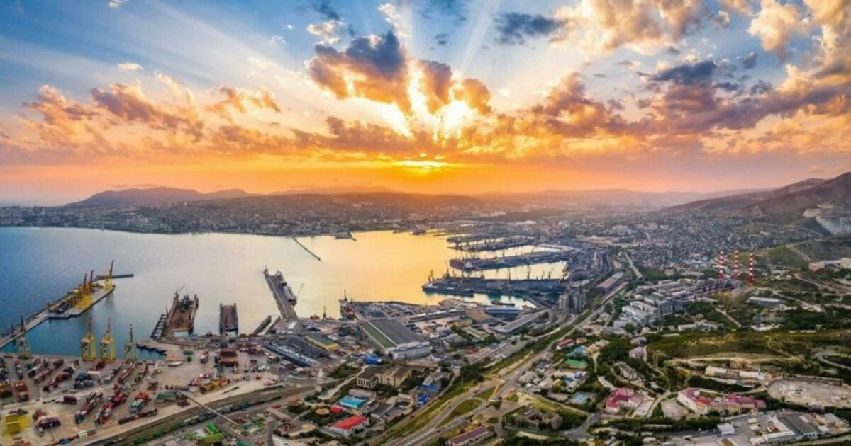 Мир фото новороссийск Принятие нового генплана Новороссийска перенесли на IV квартал 2023 года - РБК