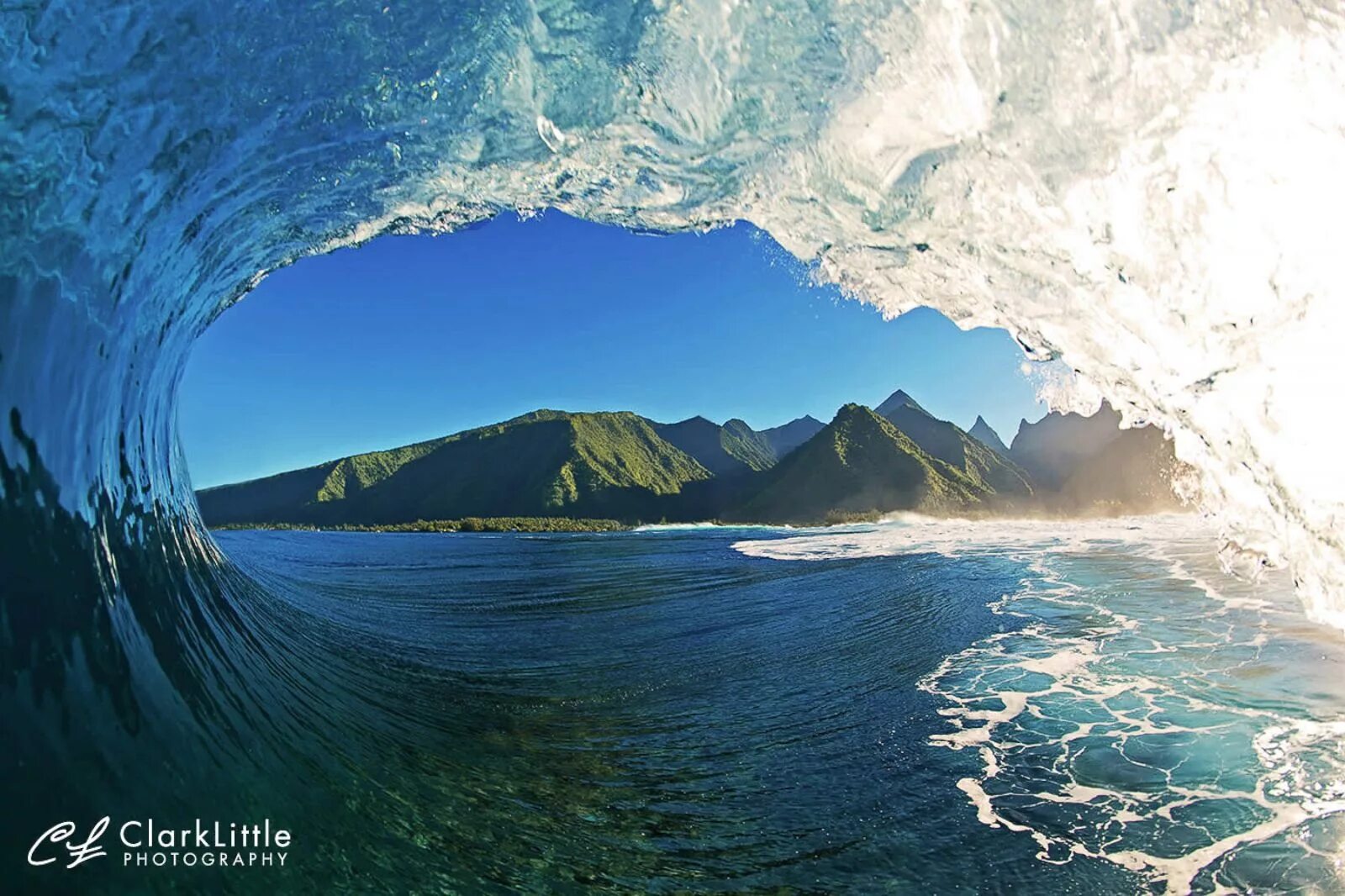 Мир фото распечатать Shorebreak: Go Underneath the Waves - ABC News