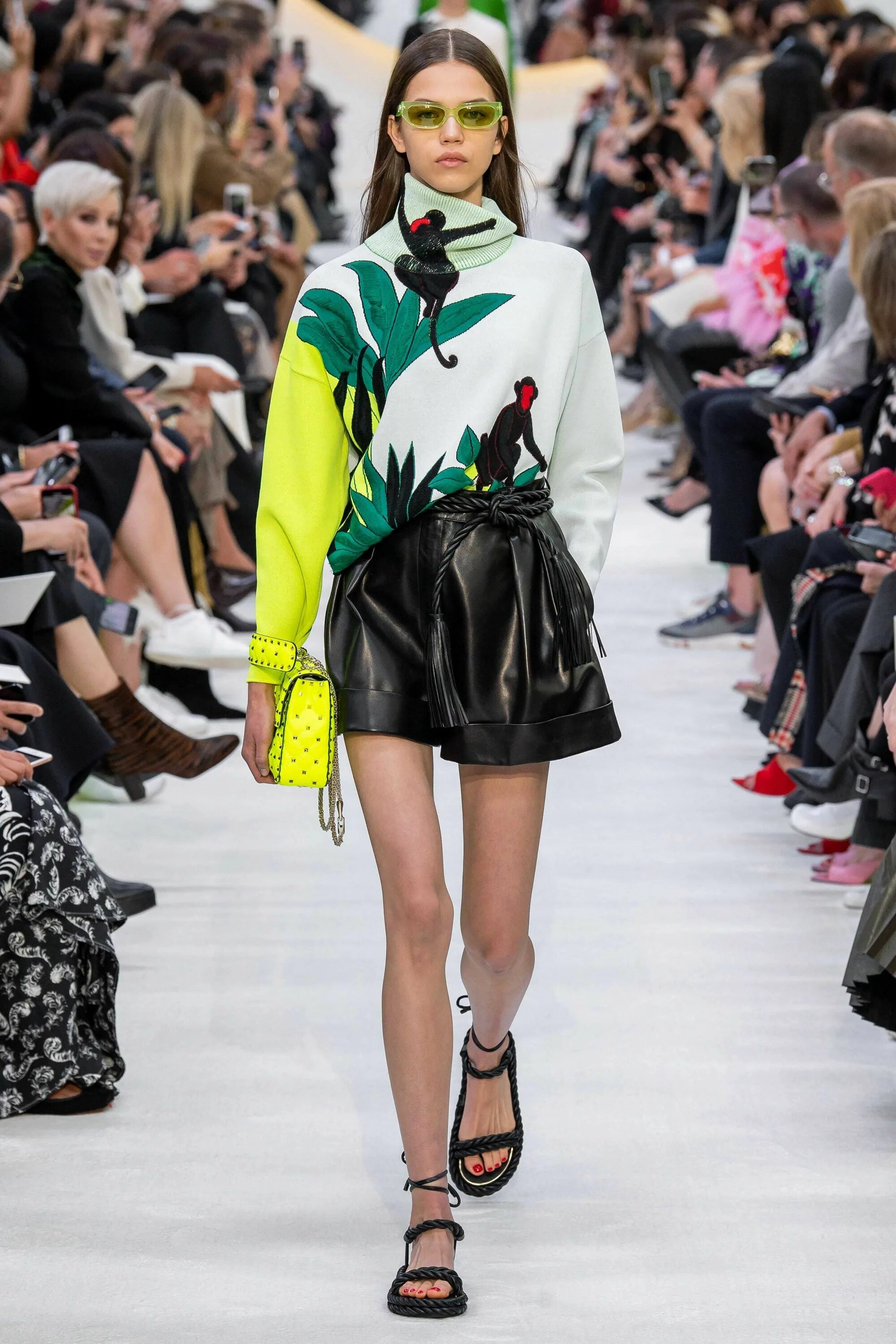 Мир модных трендов Spring 2020 Beauty and Accessory Runway Trends Report - Mode Rsvp Fashion week, 