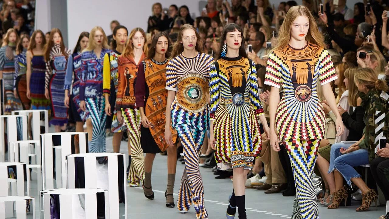 Мир моды фото Overall Highlights from London Fashion Week September 2016 - YouTube