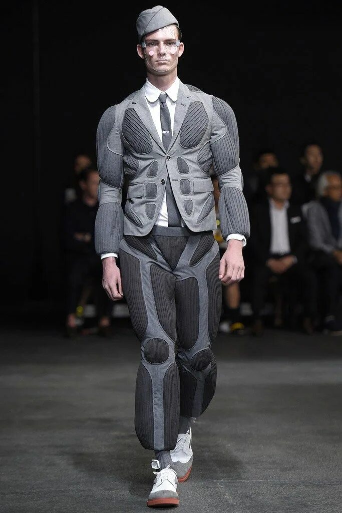 Мир мужской моды Thom Browne Men’s RTW Spring 2015 Futuristic fashion, Cyberpunk fashion, Fashion