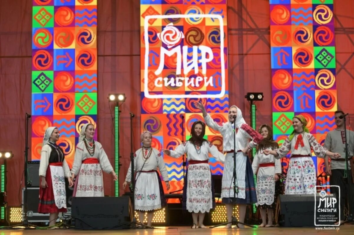 Мир сибири фото Фестиваль "Мир Сибири" в Шушенском за два дня посетили 32,5 тысячи человек АиФ К