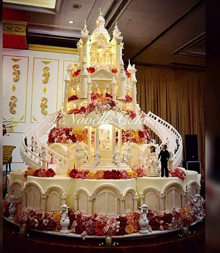 Мир тортов фото Fabulous palace cake Big wedding cakes, Extravagant wedding cakes, Huge wedding 