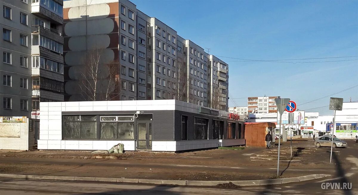 Мира 30 великий новгород фото На улице Свободы в Великом Новгороде старые ларьки заменили новыми торговыми пав