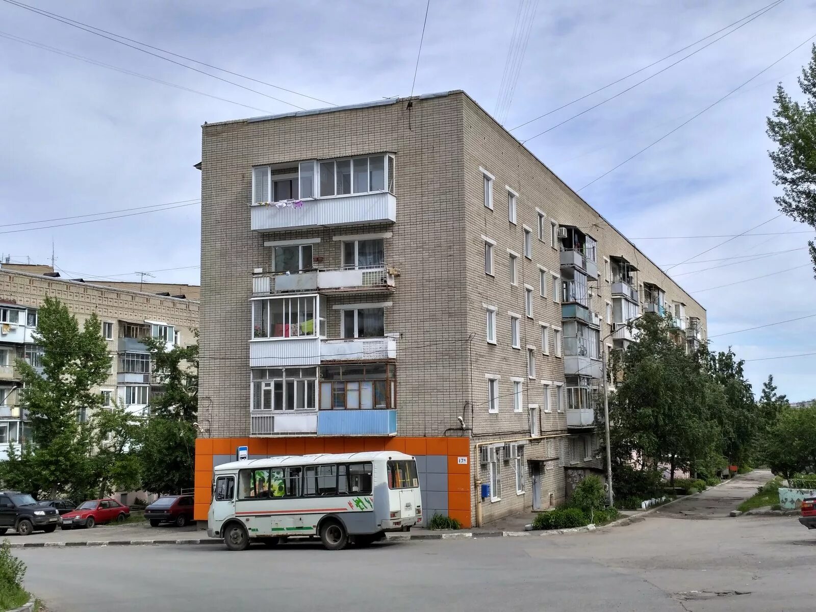 Мира 7 фото ул. Мира, 17а - Саратов многоквартирный жилой дом