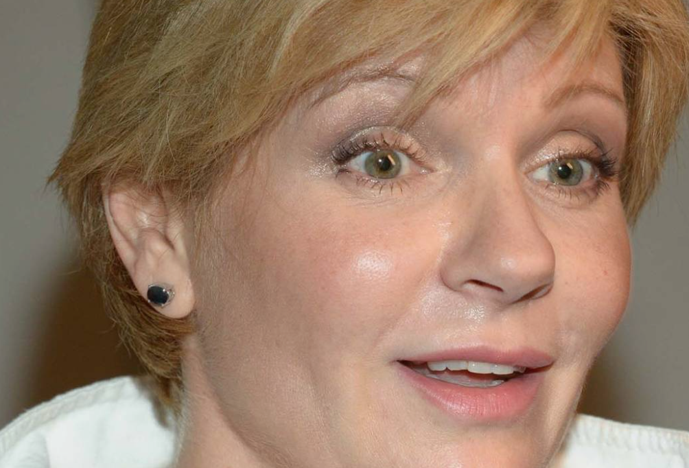 Мира ардова фото Это счастье": 53-летнюю Анну Ардову поздравляют с пополнением. Анна и взрослые д