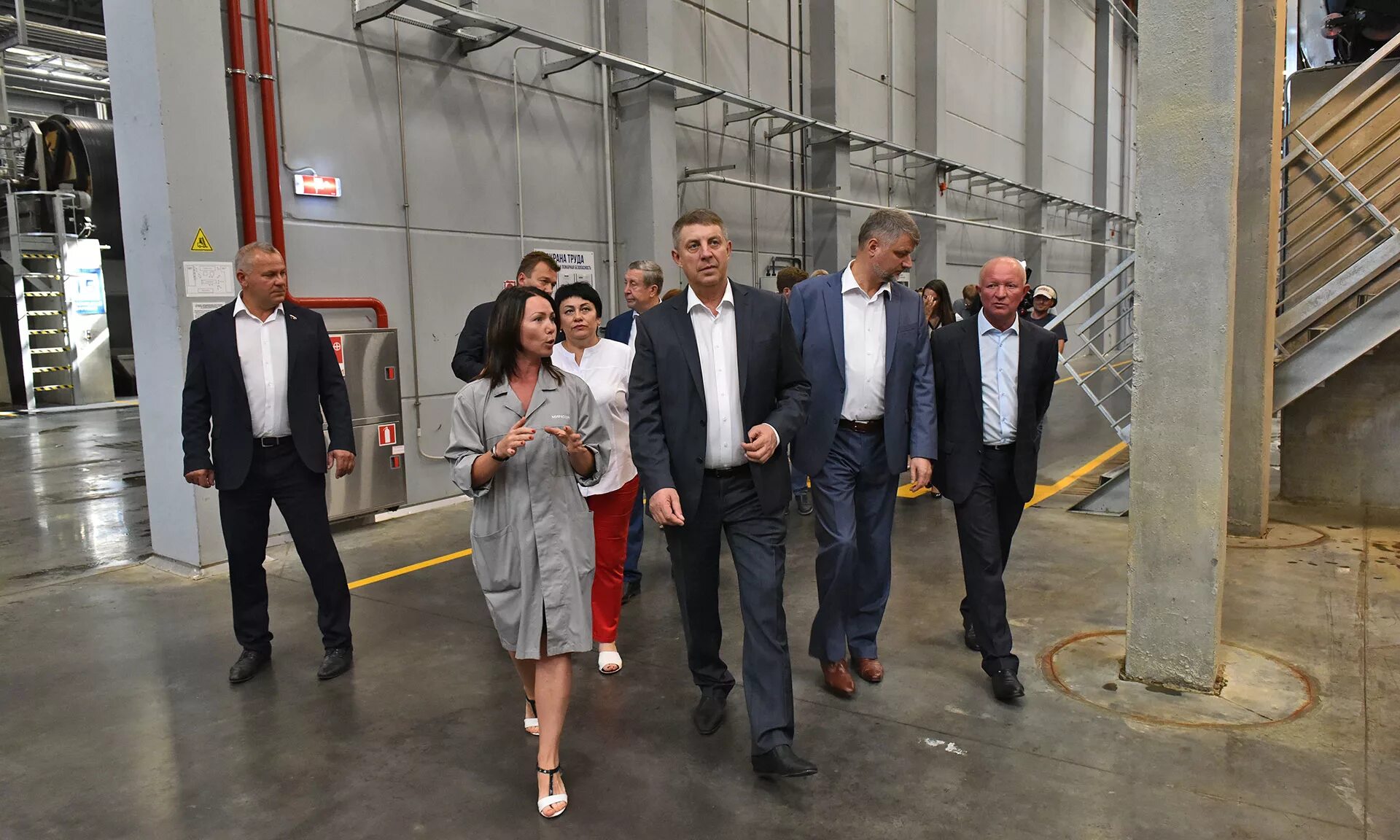 Мираторг брянск фото В Брянской области открылся высокотехнологичный кожевенный завод
