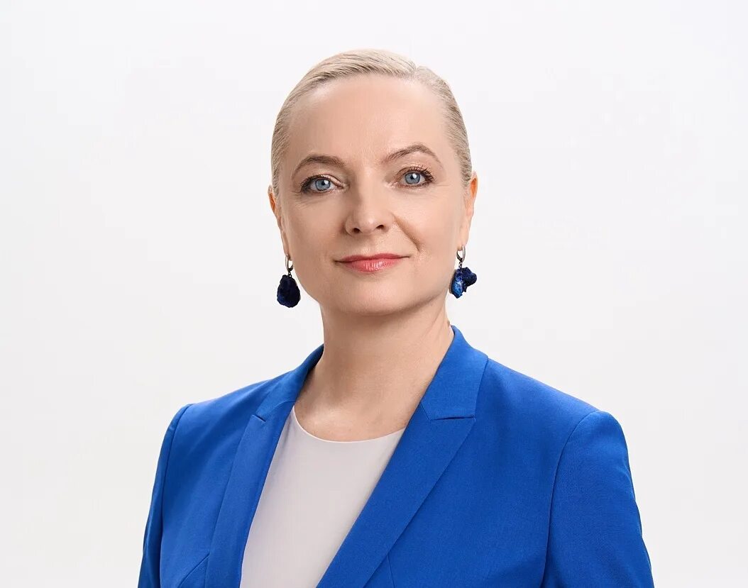 Миролюбова песни фото Как депутат может помочь березниковцам в решении жилищно-коммунальных проблем? -
