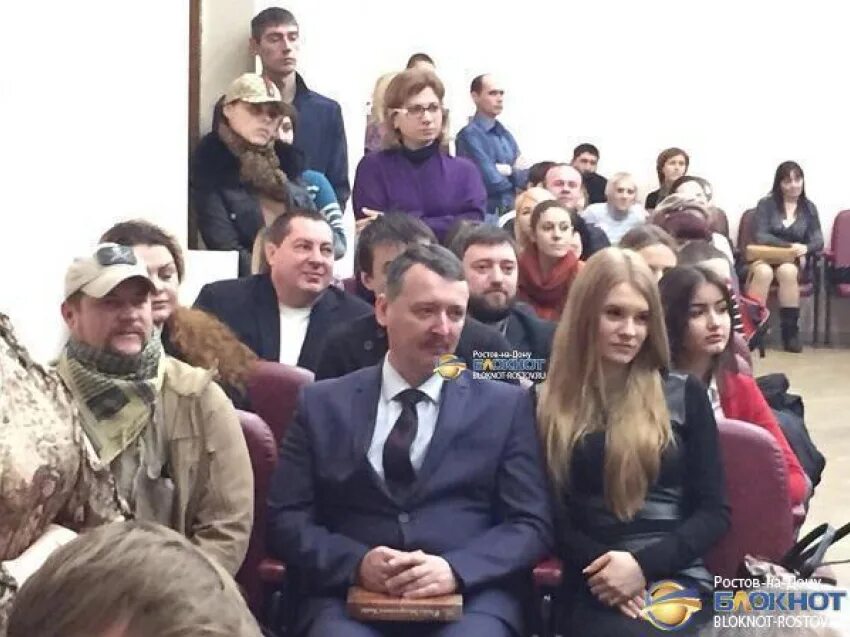Мирослава регинская фото до пластики и после Игорь Стрелков приехал в Ростов-на-Дону c молодой женой. Фоторепортаж