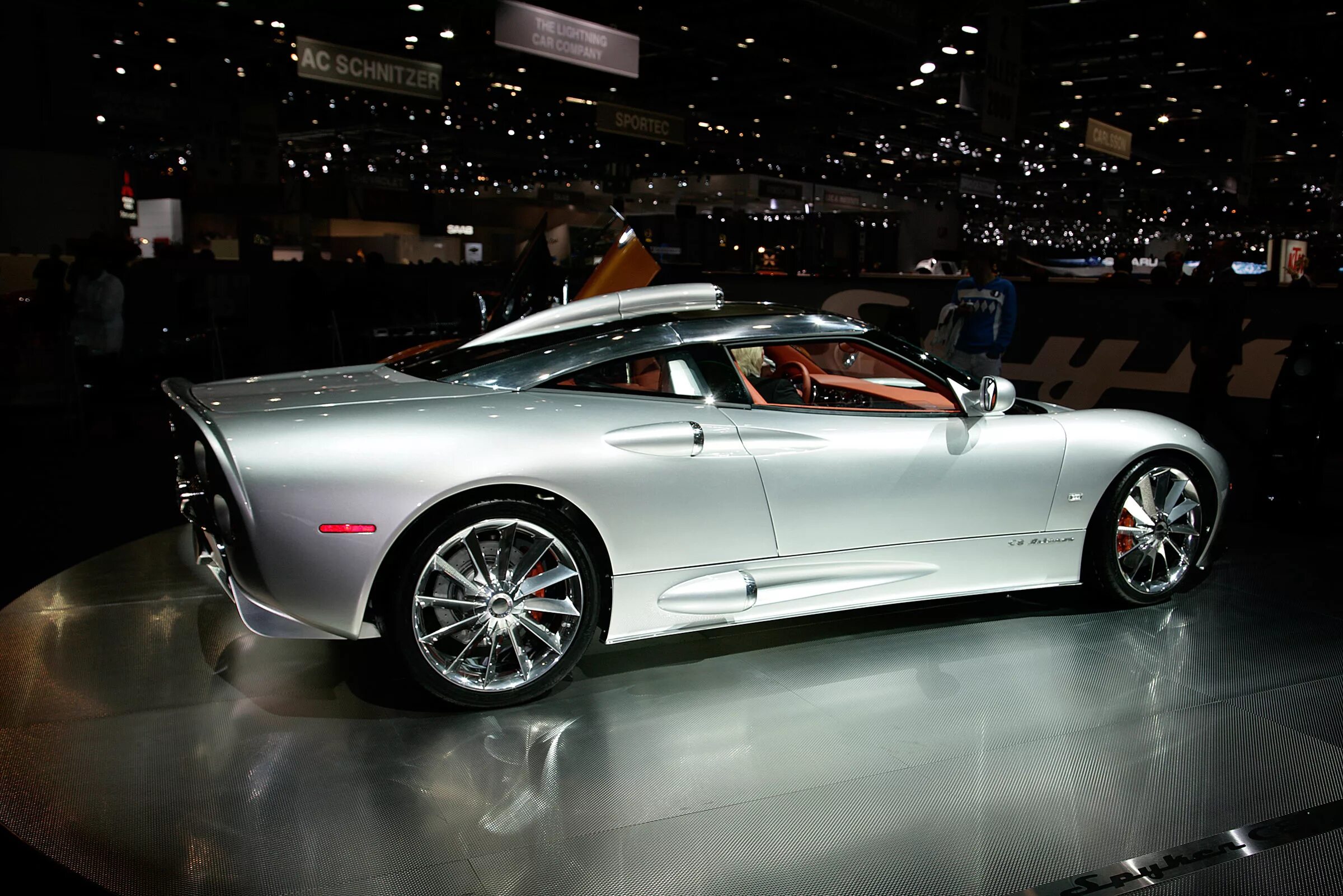 Мировые автомобили фото World debut for the Spyker C8 Aileron at Geneva Motor Show