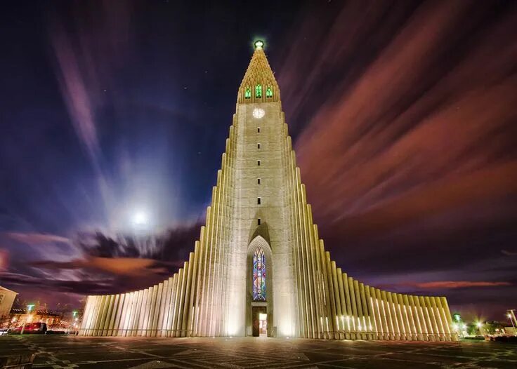 Мировые достопримечательности фото с названиями Hallgrímskirkja by Night Reykjavik World famous buildings, Famous architecture b